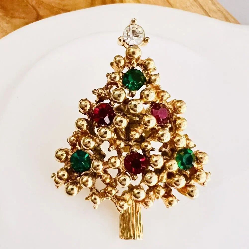 Vintage Christmas Tree Holiday Brooch Pin Gold Tone Multicolor Rhinestones 1151